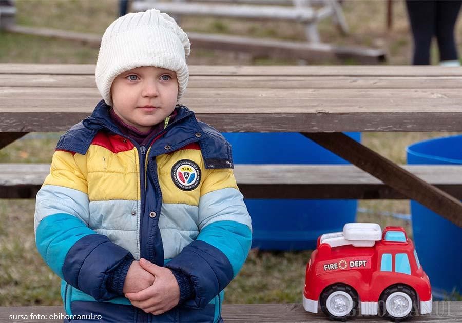 Un nou grup de copiii orfani au ajuns în Satu Mare, prin Punctul de Trecere a Frontierei Halmeu-Diakovo
