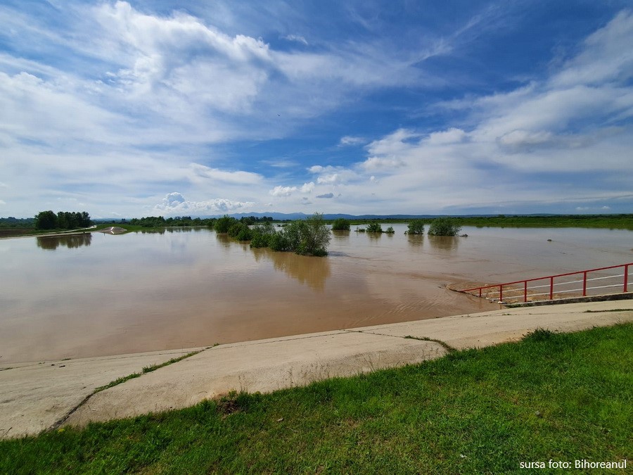 S-a stabilit bugetul necesar pentru remedierea pagubelor produse de inundațiile din Bihor